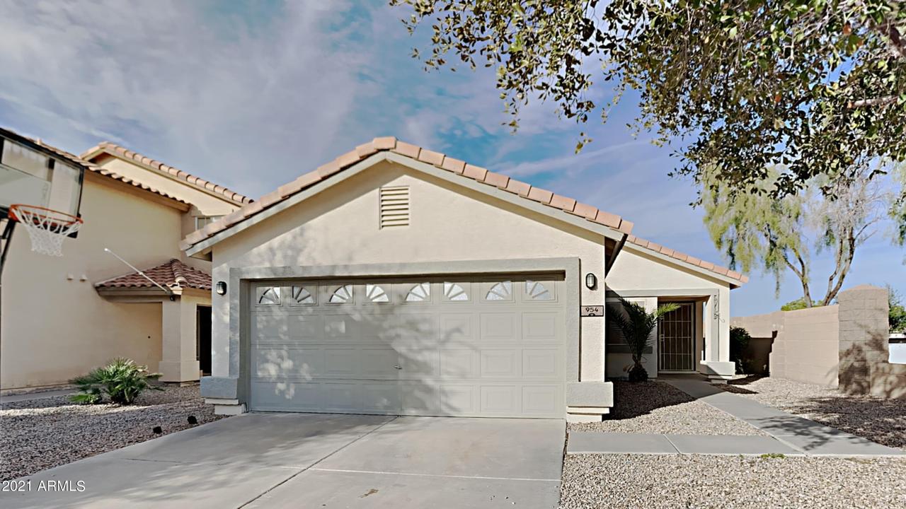 954 E Mayfield Cir., San Tan Valley, AZ 85143