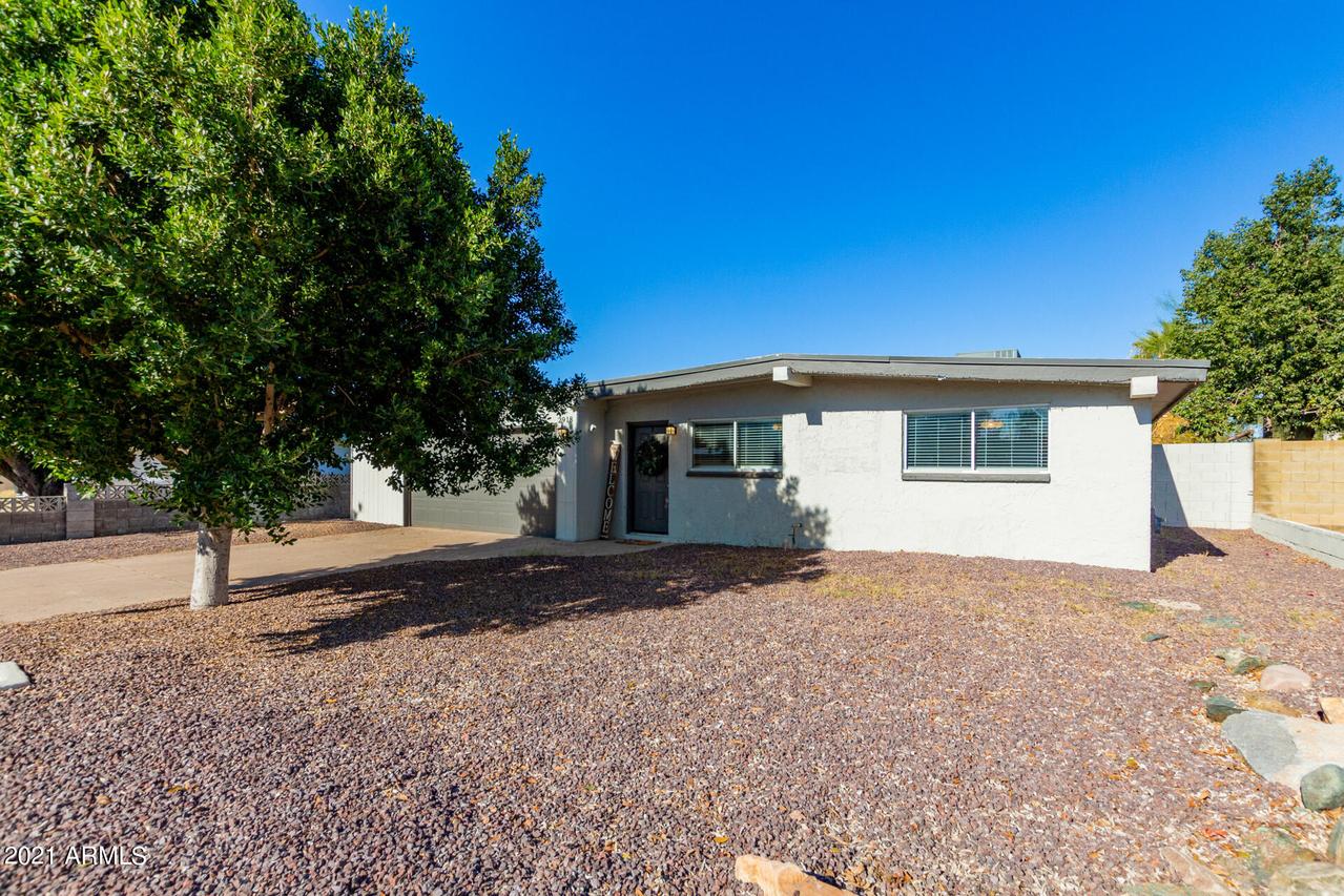 2918 W Paradise Dr., Phoenix, AZ 85029