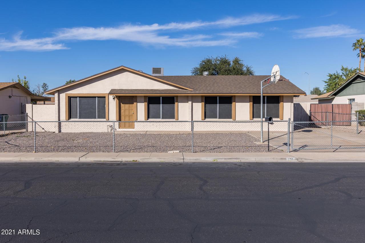 728 E Garnet Ave., Mesa, AZ 85204