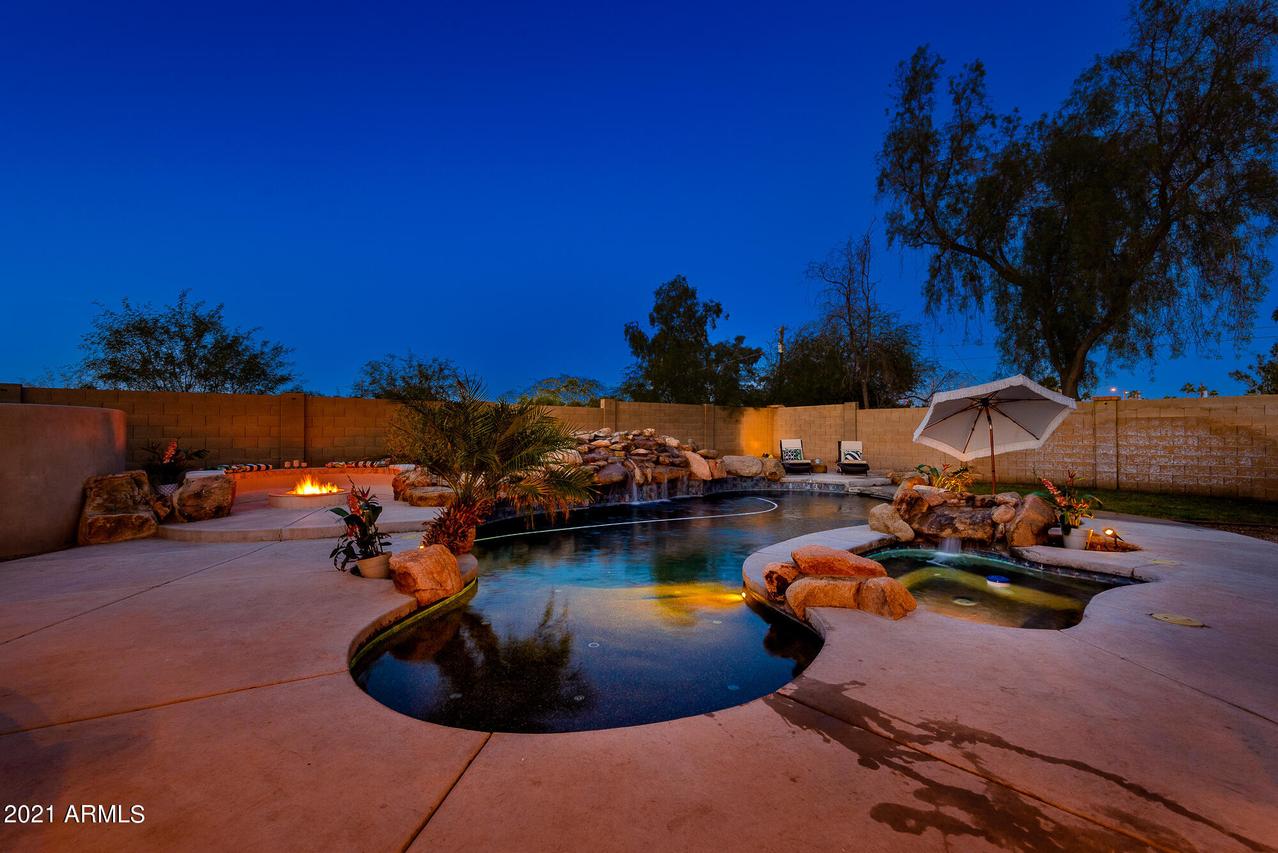 8110 W Palmaire Ave., Glendale, AZ 85303