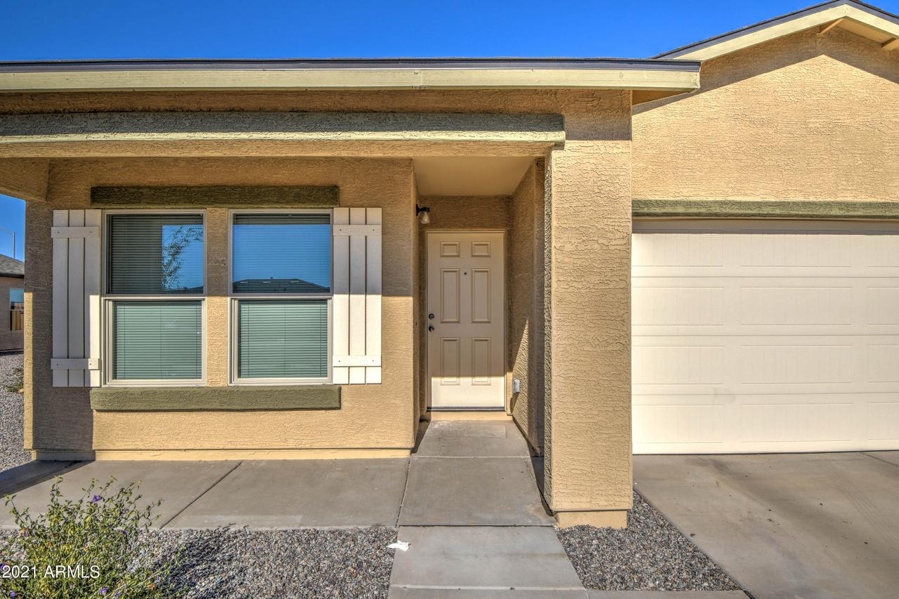 624 E Hinton Rd., Eloy, AZ 85131
