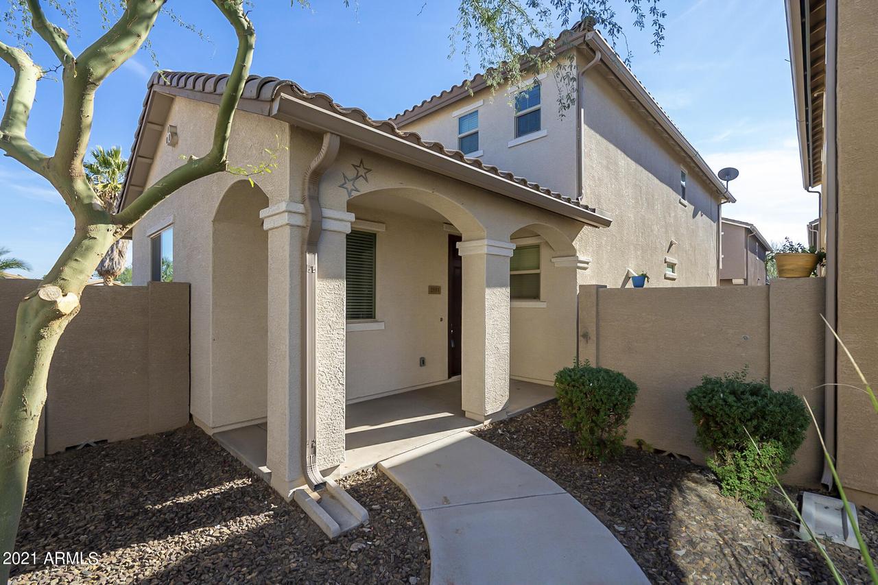 2551 N 73rd Dr., Phoenix, AZ 85035