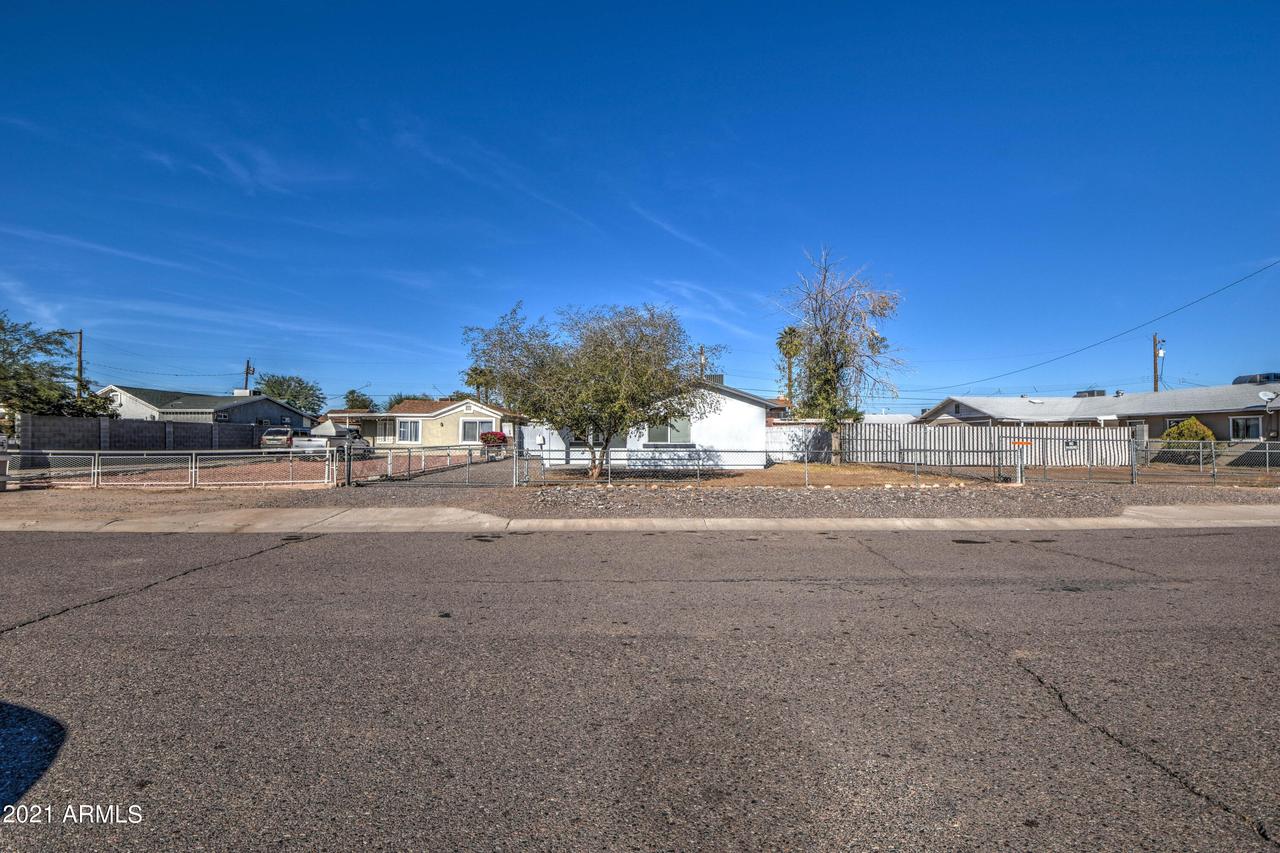 2934 W Almeria Rd., Phoenix, AZ 85009