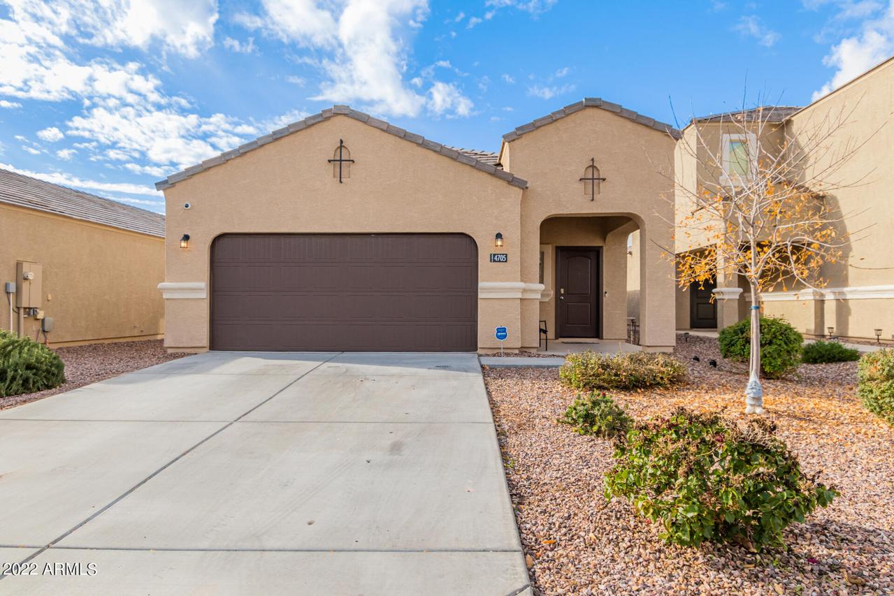 4705 E Argentite St., San Tan Valley, AZ 85143