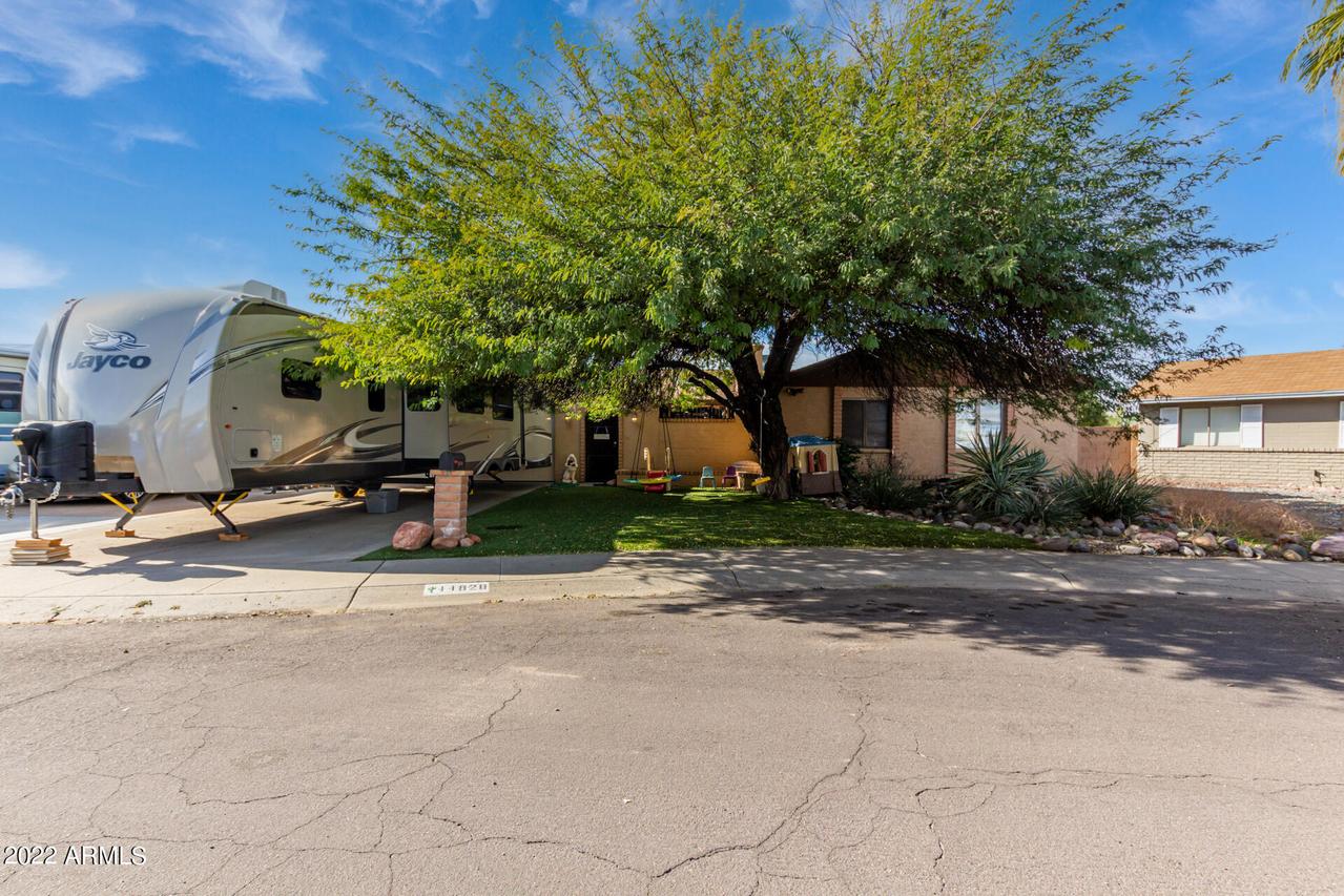 11828 N 42nd Ave., Phoenix, AZ 85029