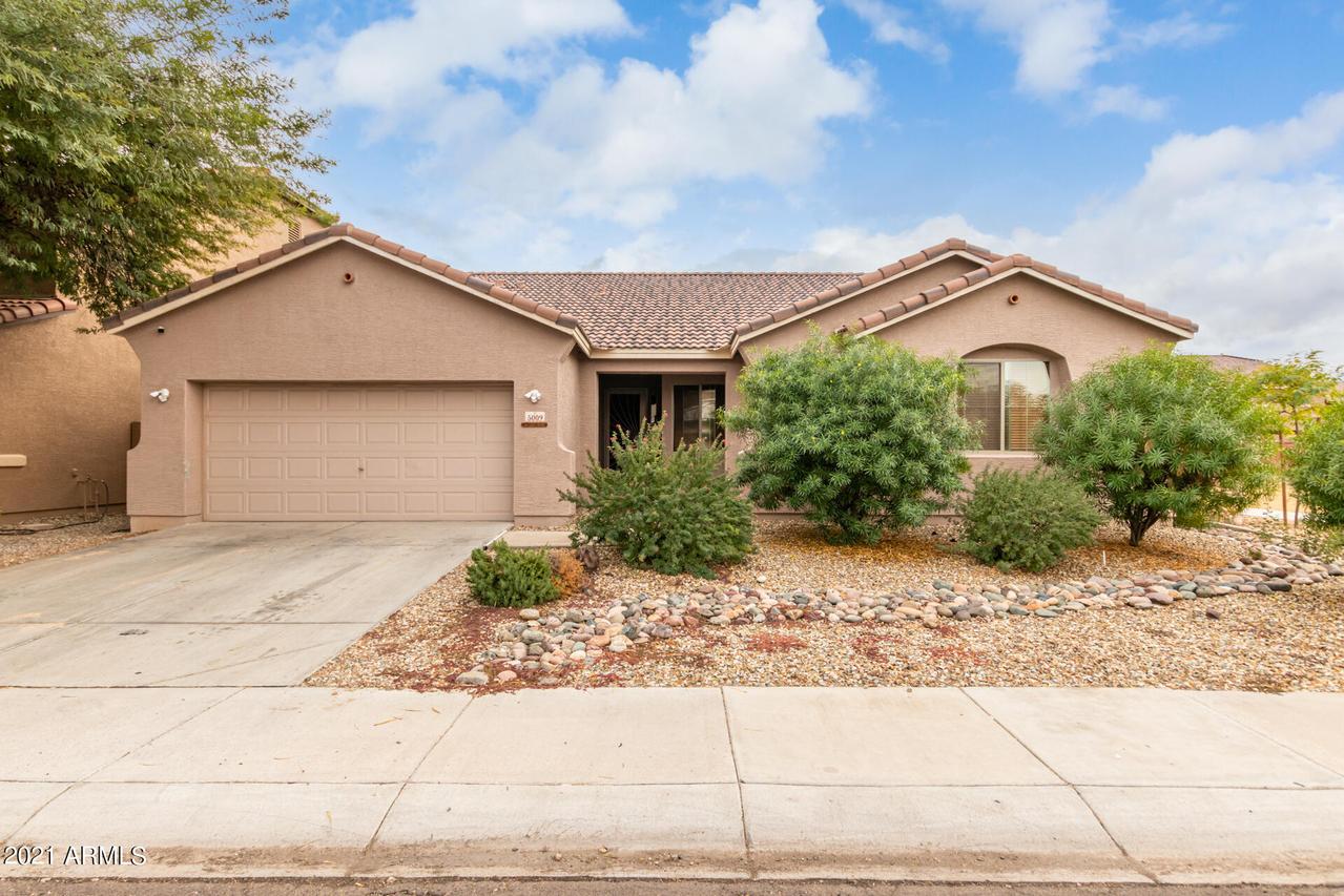 5009 W Desert Ln., Laveen, AZ 85339
