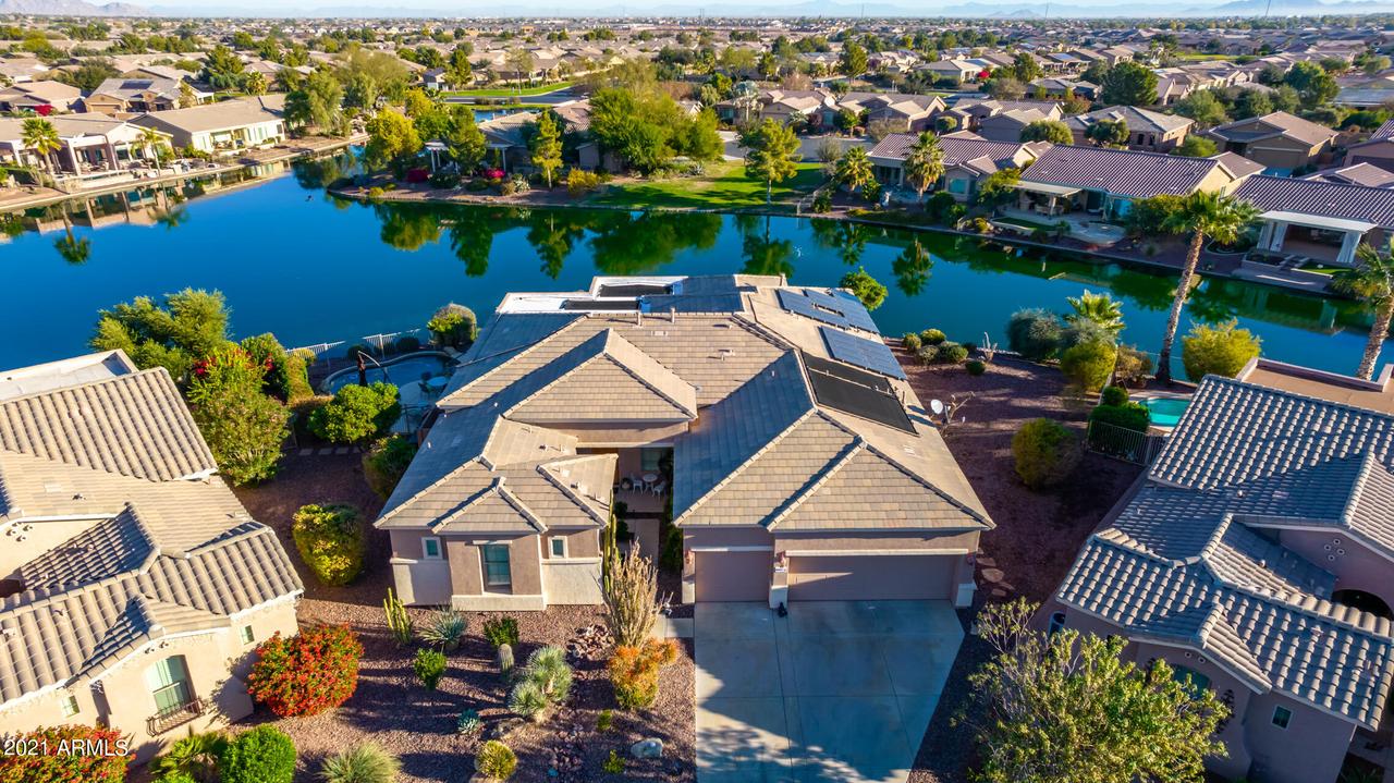 19815 N Puffin Dr., Maricopa, AZ 85138