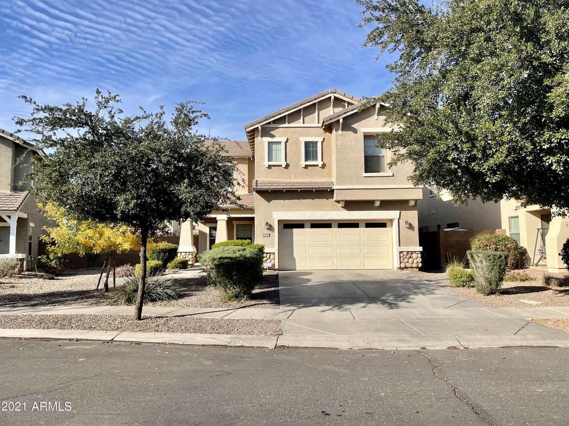 2880 E Crescent Way, Gilbert, AZ 85298