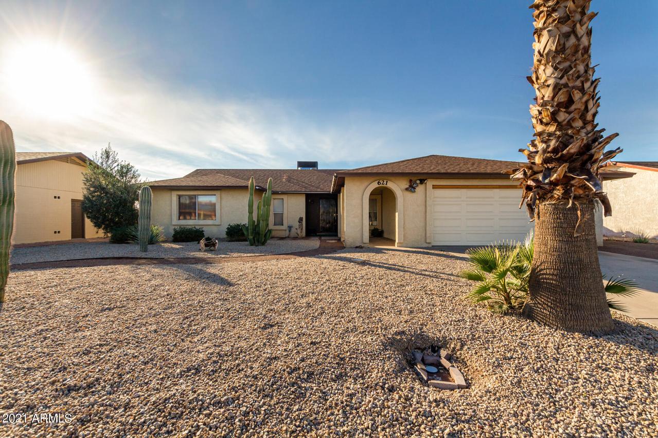 621 E Calle Adobe Ln., Goodyear, AZ 85338