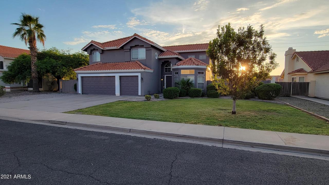 2720 N Robin Ln., Mesa, AZ 85213