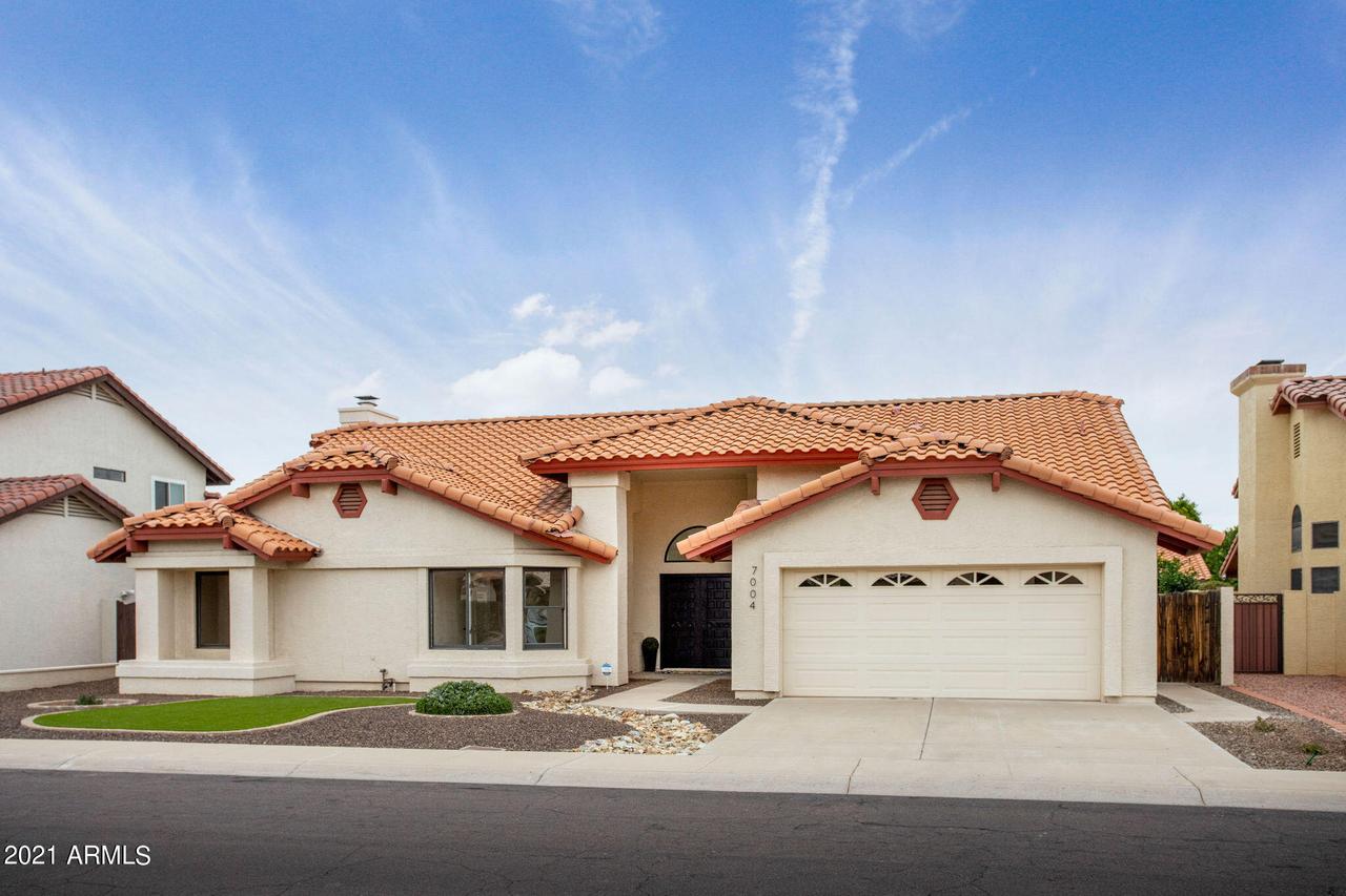 7004 W Sack Dr., Glendale, AZ 85308