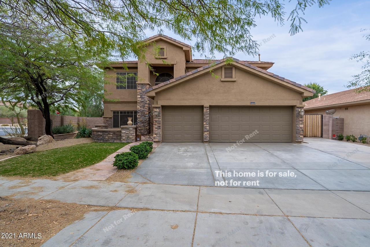 2405 W Barbie Ln., Phoenix, AZ 85085