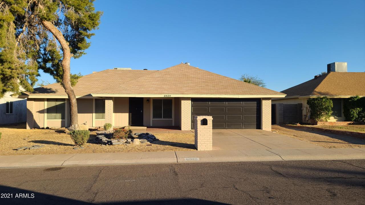 6920 W Denton Ln., Glendale, AZ 85303