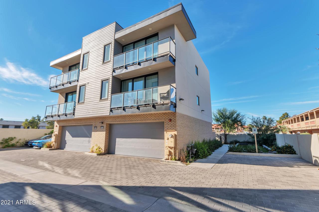 506 S Hardy Dr. #1002, Tempe, AZ 85281