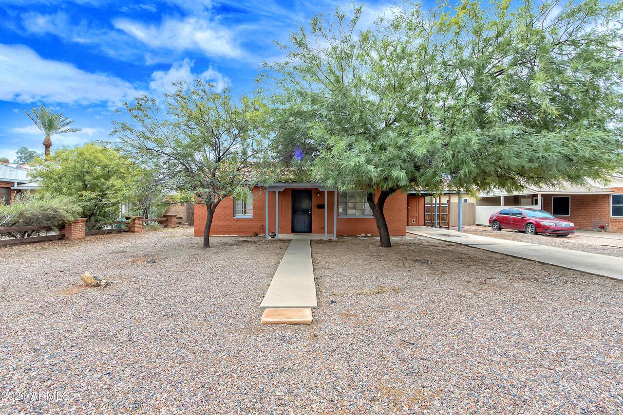 2829 E Avalon Dr., Phoenix, AZ 85016