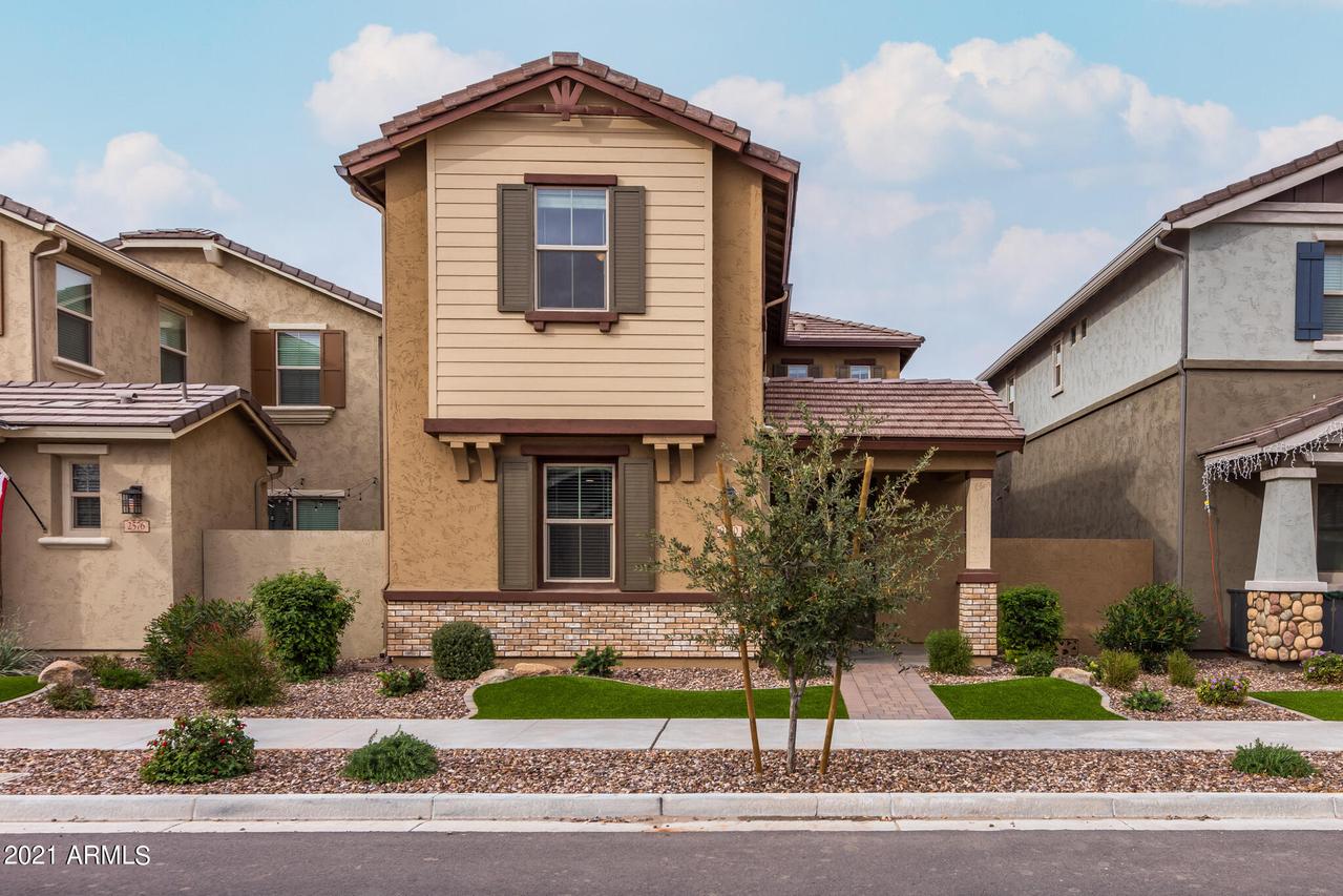 2570 S Quaintance St., Gilbert, AZ 85295