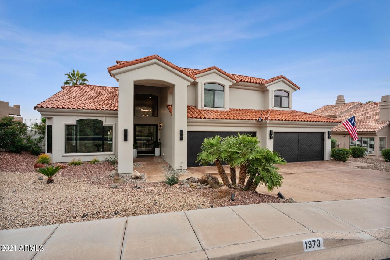 1973 E Clubhouse Dr., Phoenix, AZ 85048
