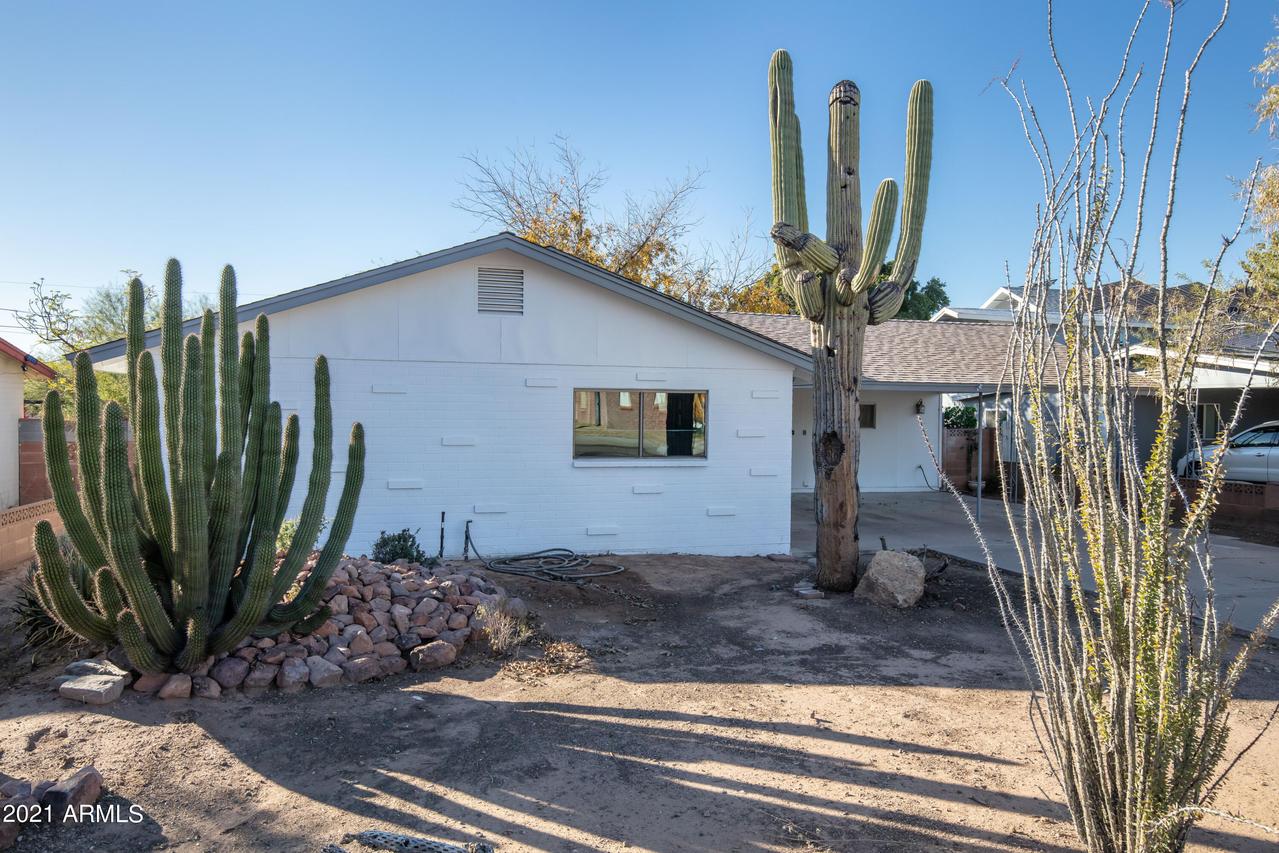 1028 S Hardy Dr., Tempe, AZ 85281