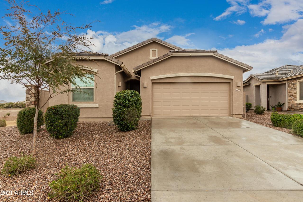 36770 N Yellowstone Dr., San Tan Valley, AZ 85140
