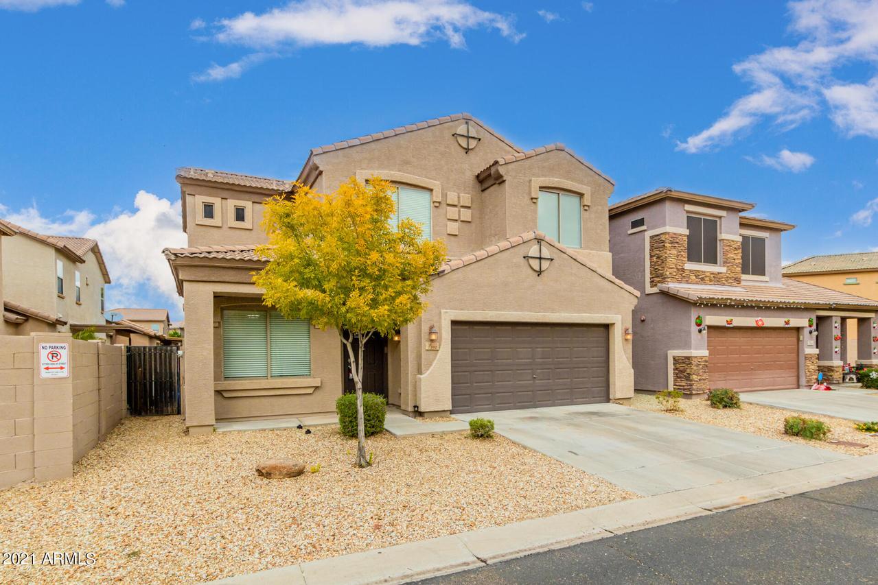 7392 W Tierra Buena Ln., Peoria, AZ 85382