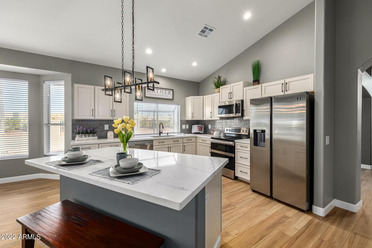 11134 E Navajo Dr., Sun Lakes, AZ 85248