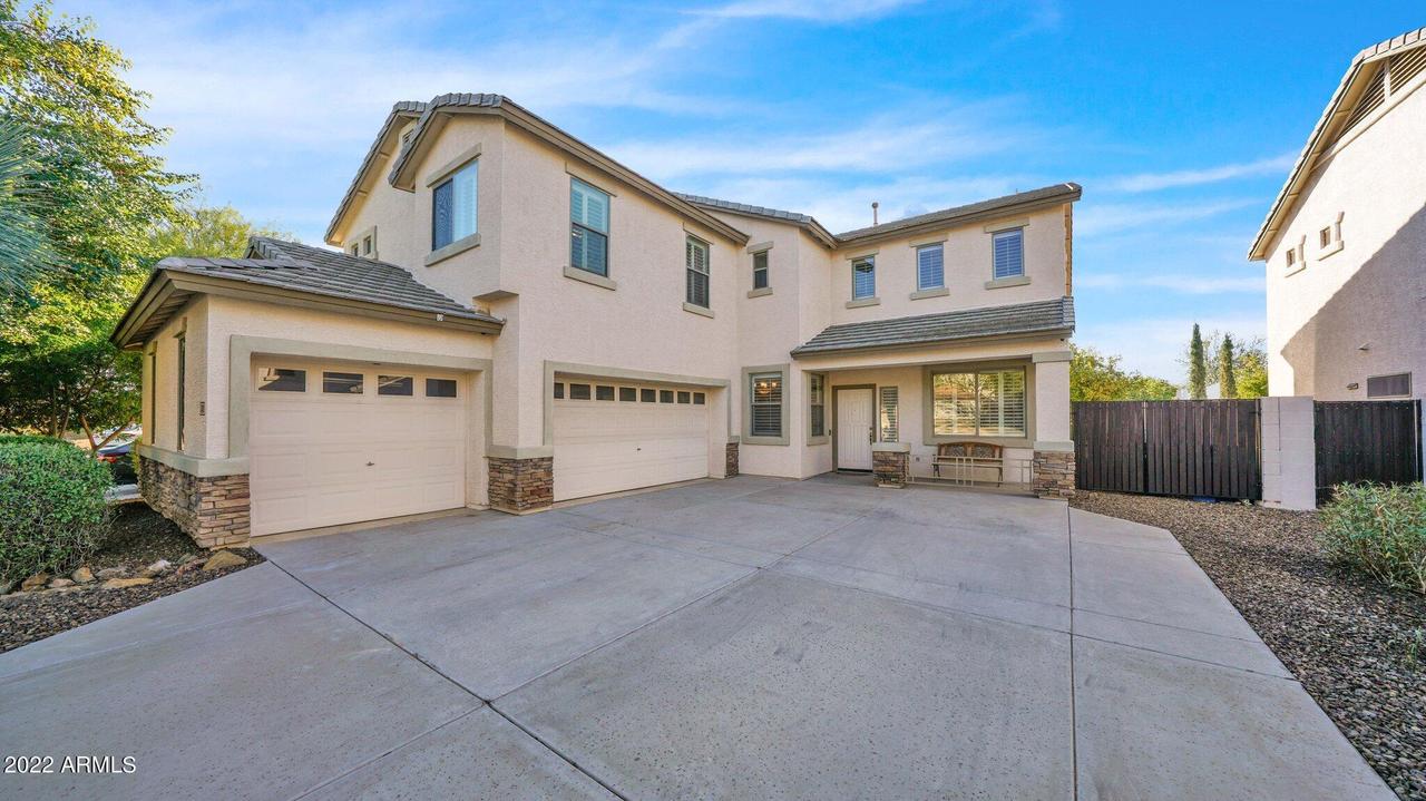 2413 W Bent Tree Dr., Phoenix, AZ 85085