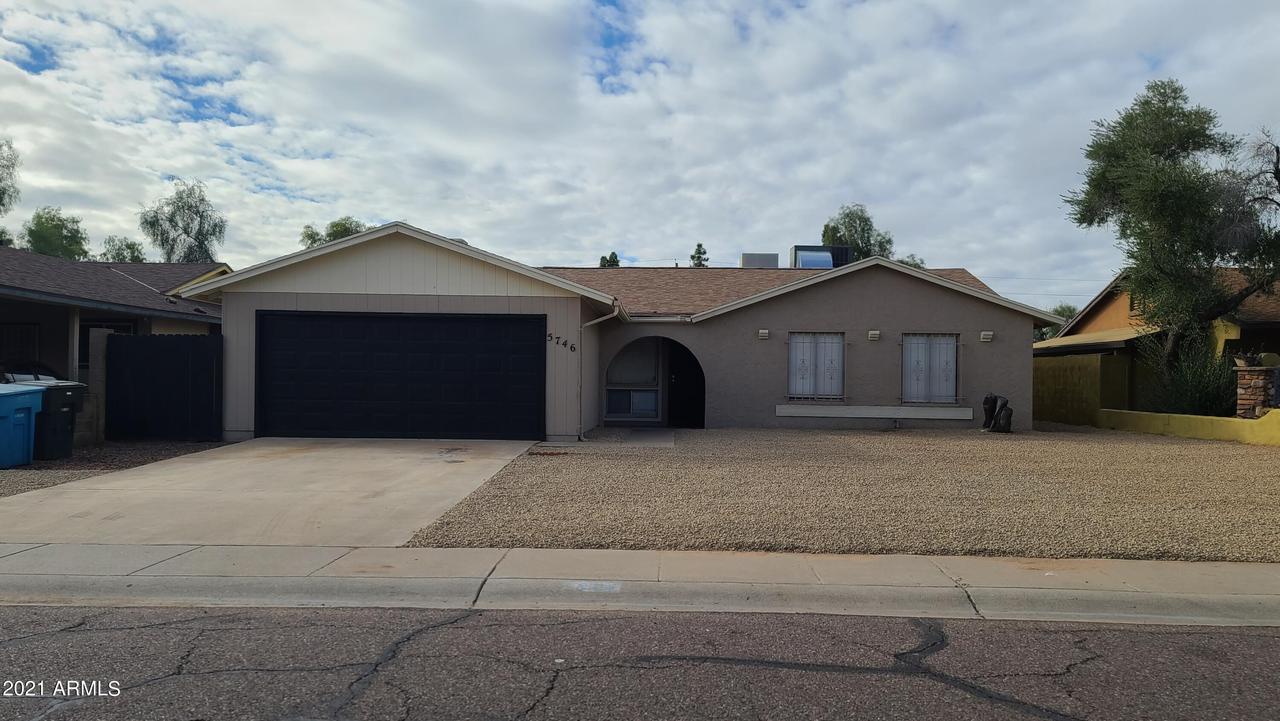 5746 N 42nd Ln., Phoenix, AZ 85019