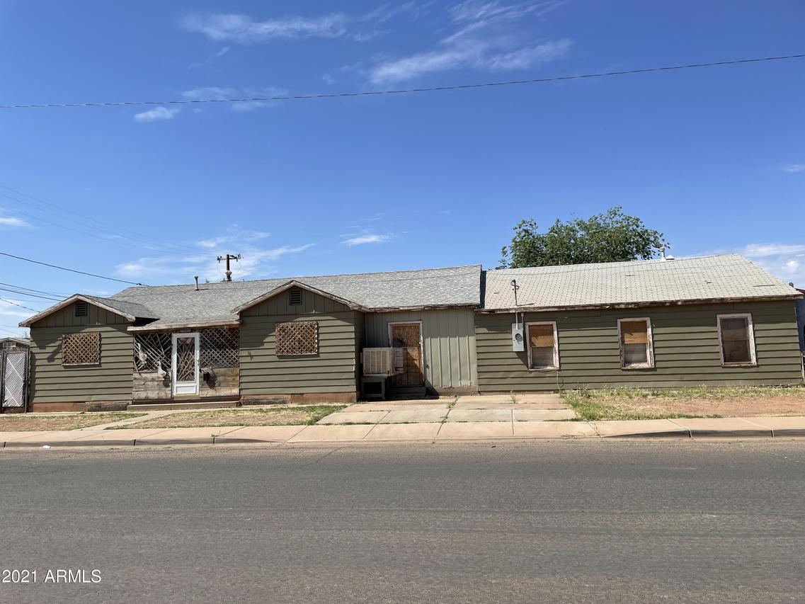511 E Maple St., Winslow, AZ 86047