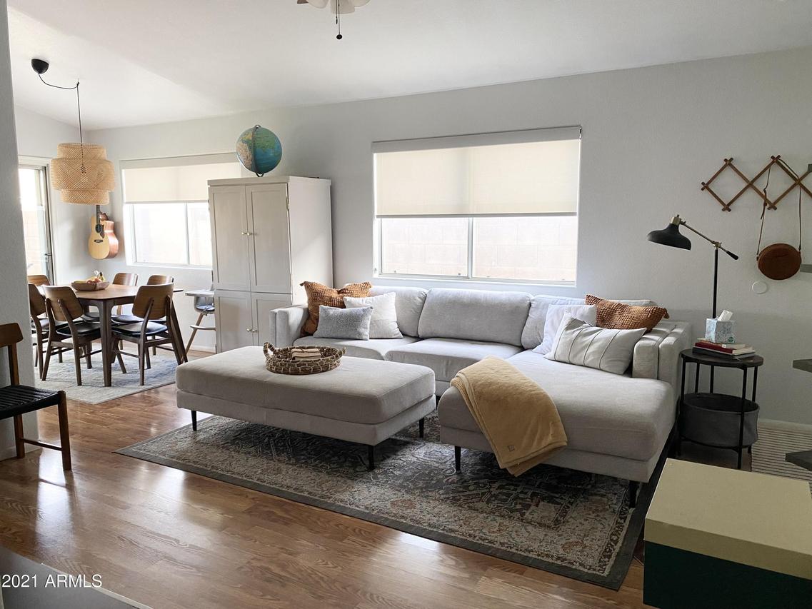 3054 W Abraham Ln., Phoenix, AZ 85027