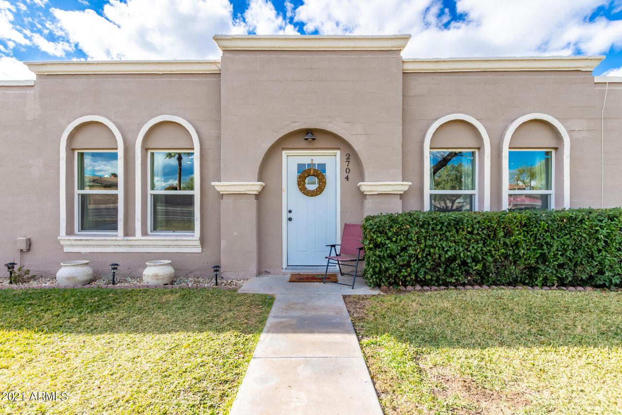 2704 N 60 St., Scottsdale, AZ 85257