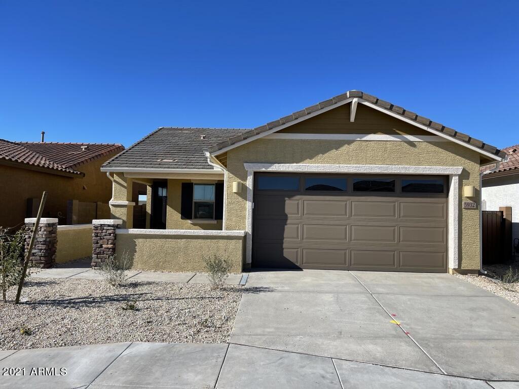 5932 N 90th Dr., Glendale, AZ 85305