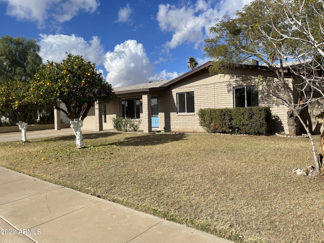 3440 E Laurel Ln., Phoenix, AZ 85028