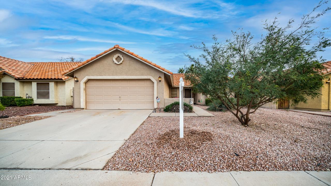 2750 E Rockledge Rd., Phoenix, AZ 85048