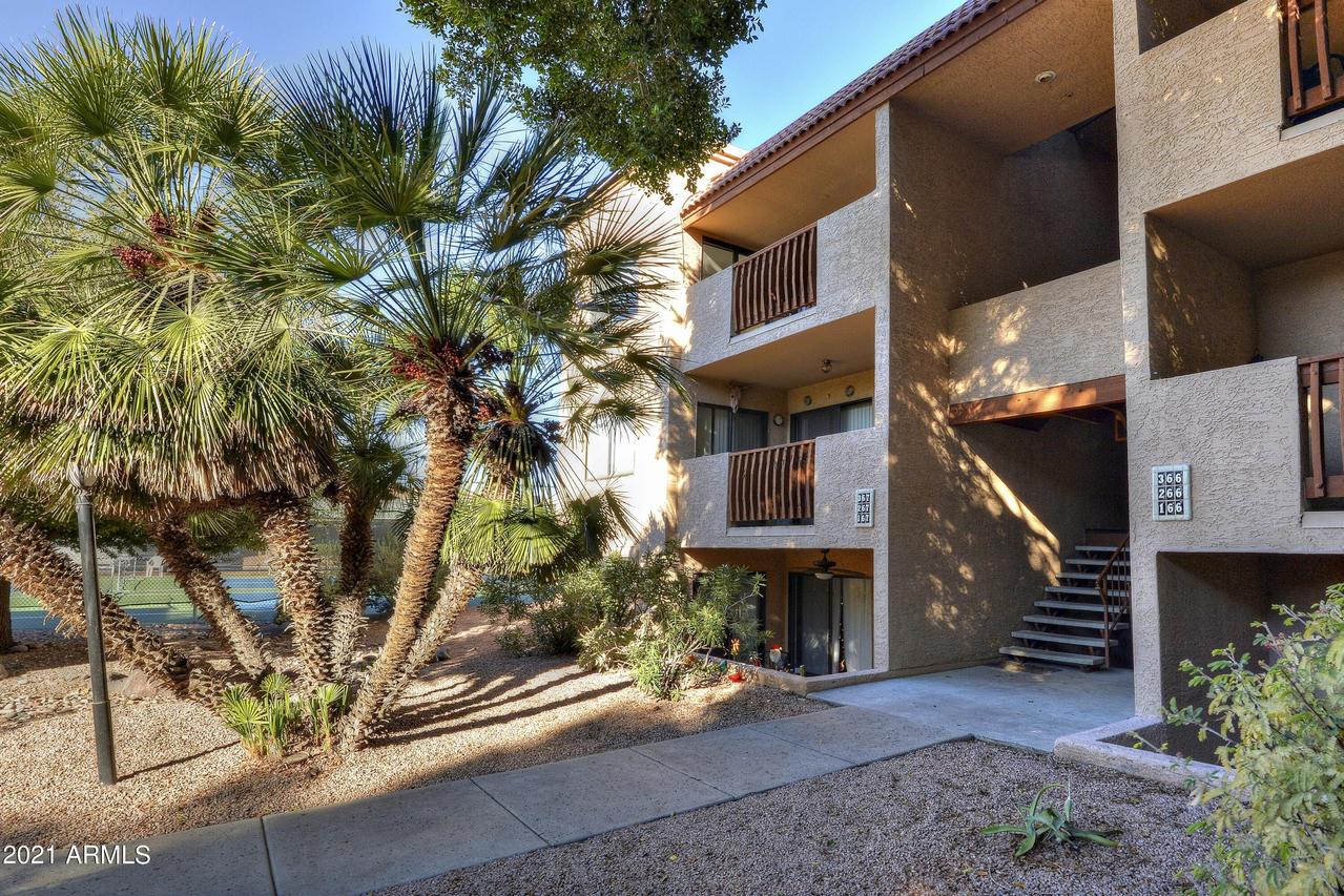 3031 N Civic Center Plz. #367, Scottsdale, AZ 85251
