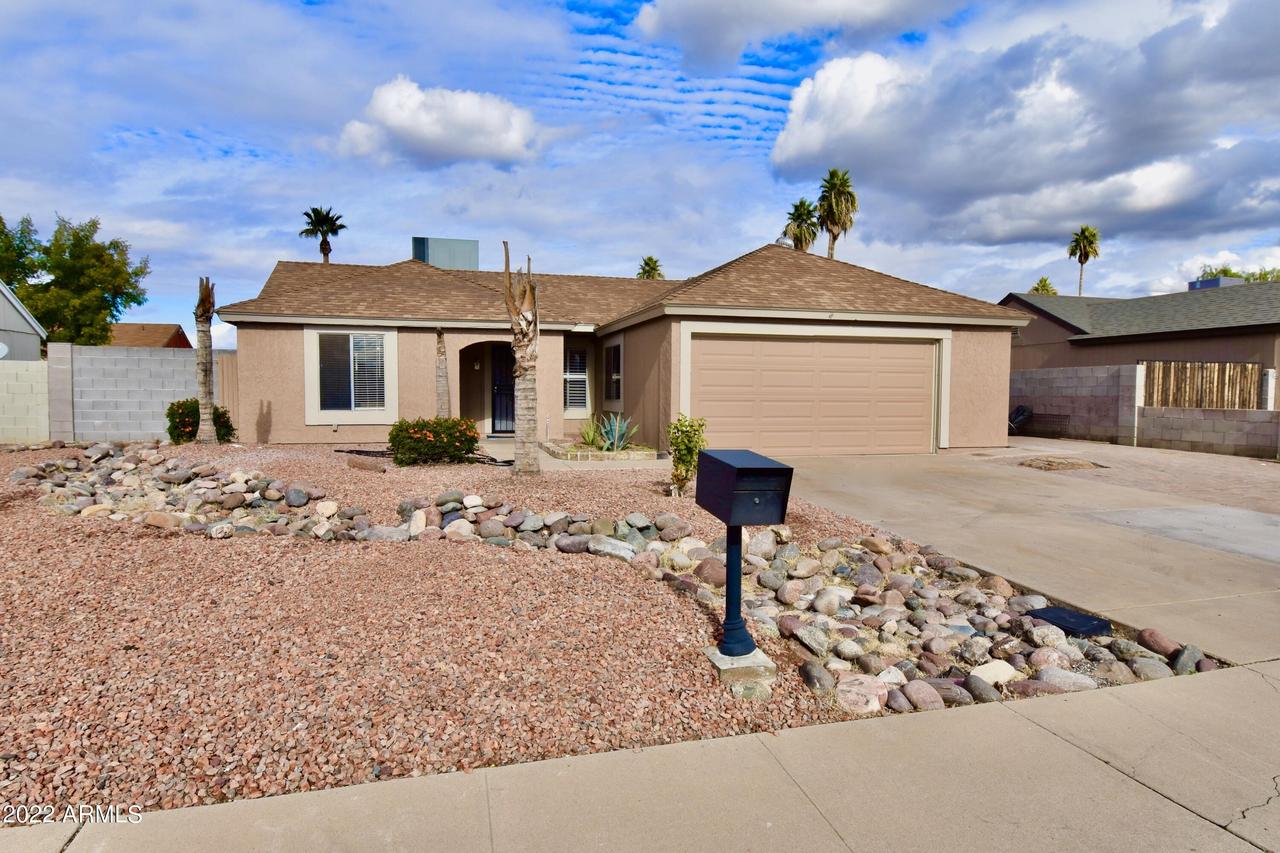 7650 W Meadowbrook Ave., Phoenix, AZ 85033