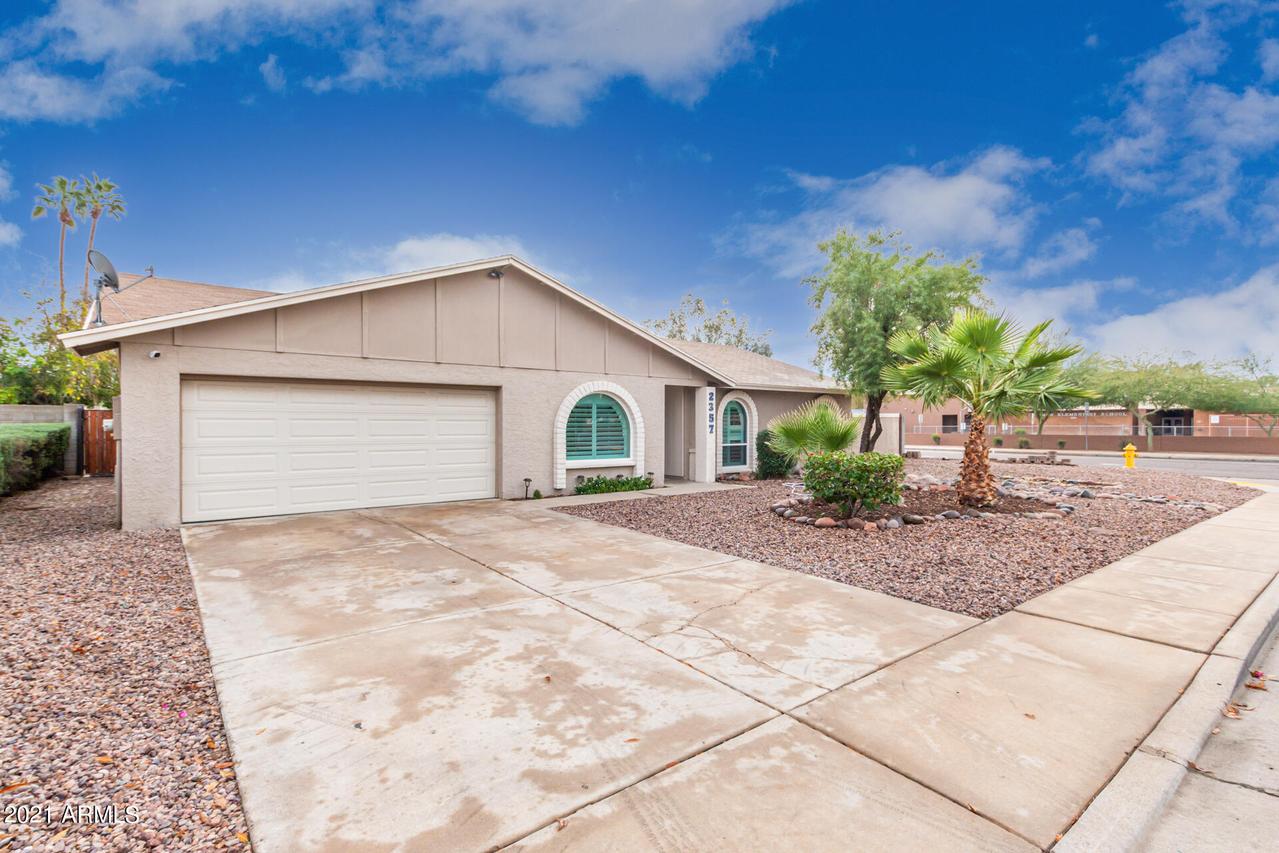 2357 S Davis Cir., Mesa, AZ 85210