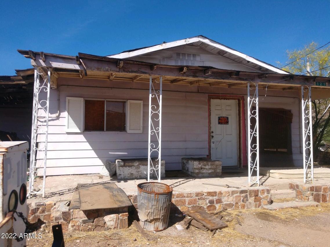 121 W Eleventh St., Hayden, AZ 85135