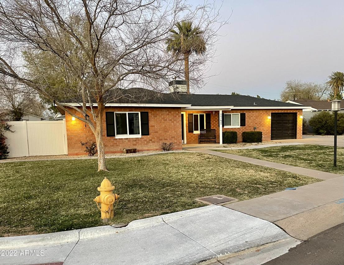 1742 W Mackenzie Dr., Phoenix, AZ 85015