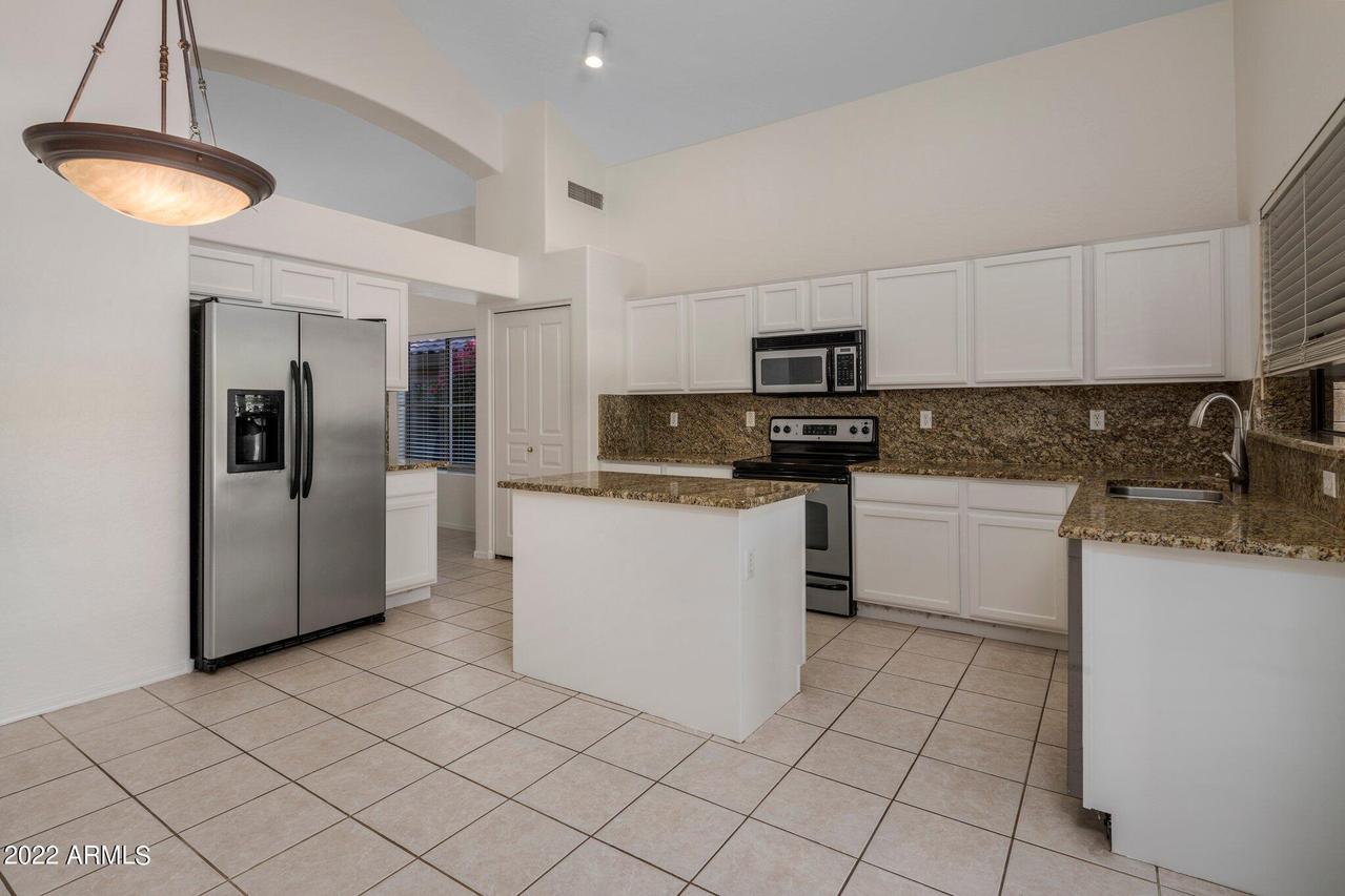 10454 E Hillery Dr., Scottsdale, AZ 85255