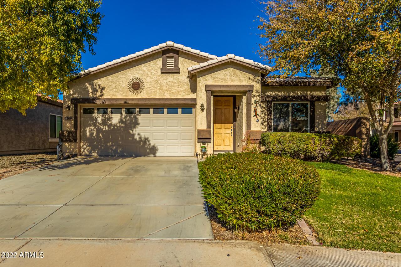 1286 E Desert Springs Way, San Tan Valley, AZ 85143