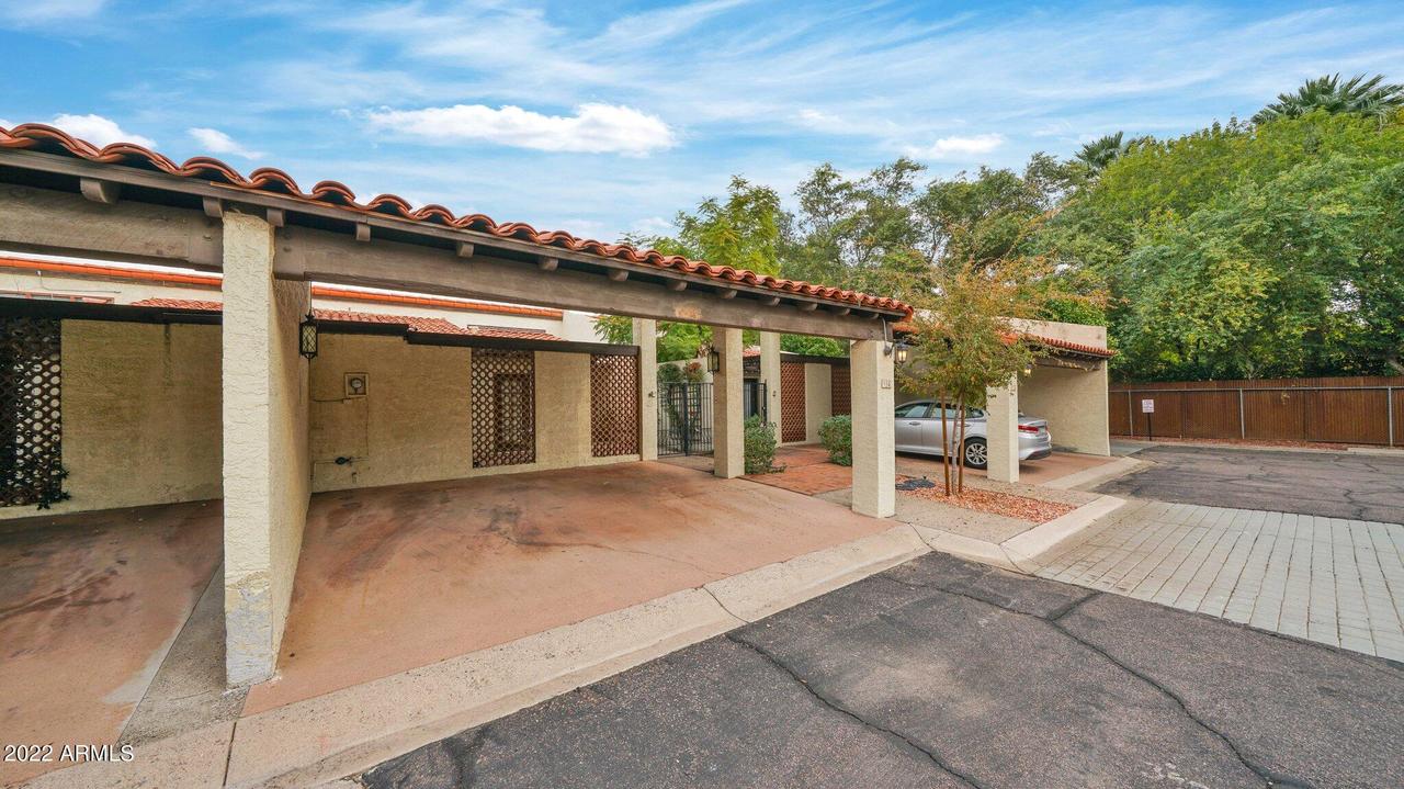 16 E Manzanita Dr., Phoenix, AZ 85020
