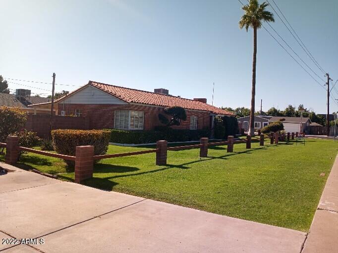 2727 E Osborn Rd., Phoenix, AZ 85016