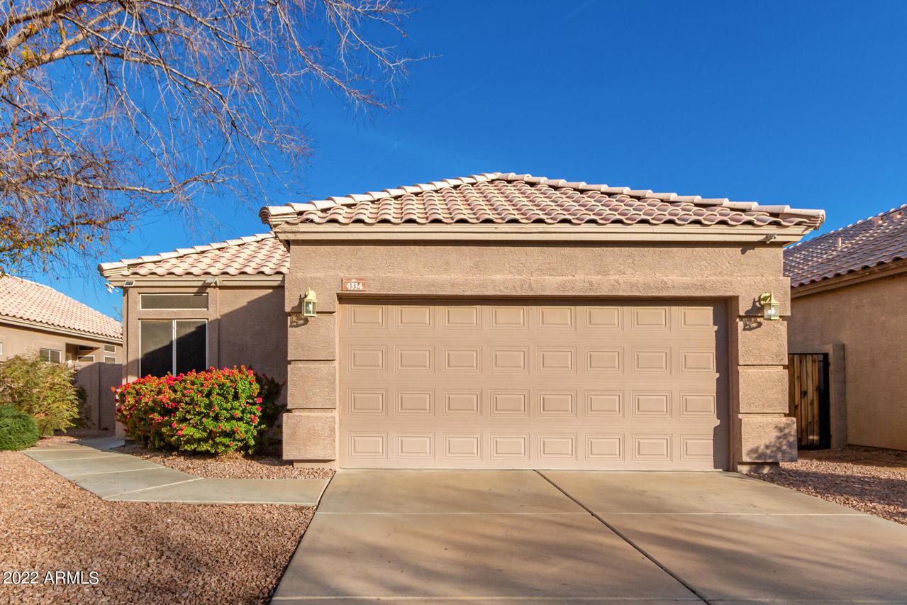 4334 E South Fork Dr., Phoenix, AZ 85044