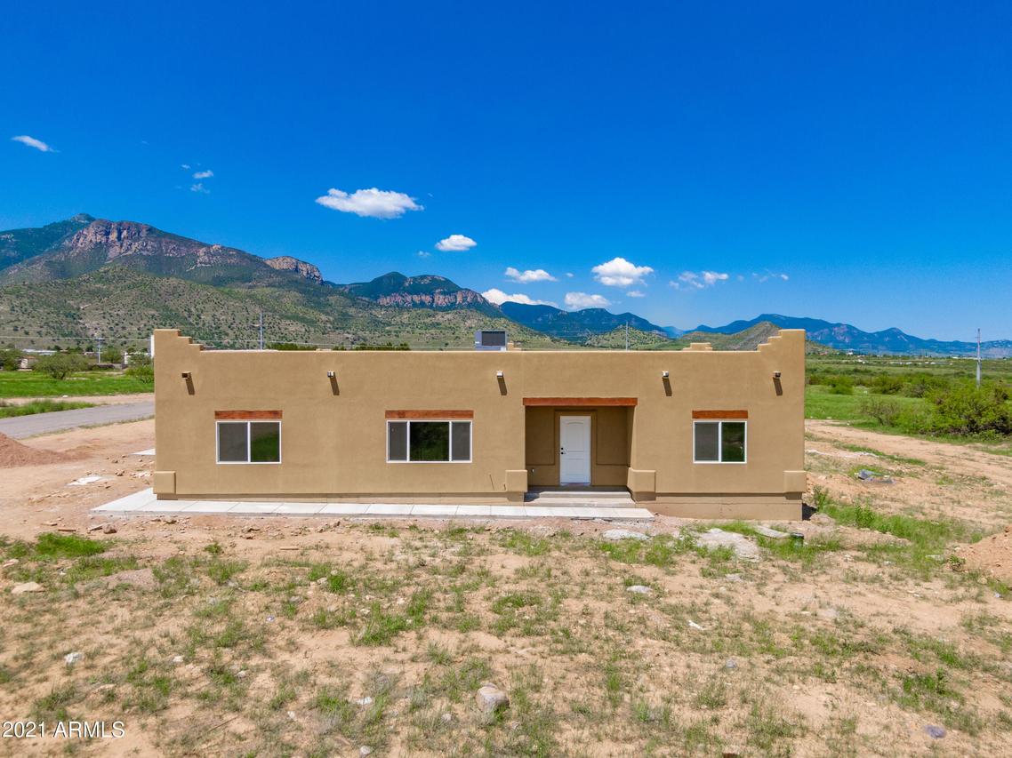 6841 S Elmer Loop Dr., Hereford, AZ 85615