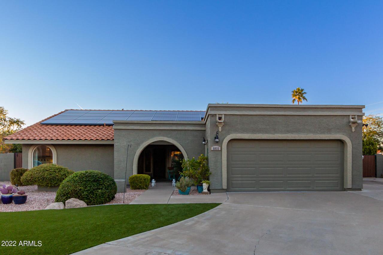 5832 E Fairbrook Cir., Mesa, AZ 85205