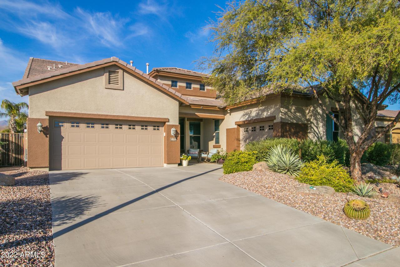 10028 N 184th Dr., Waddell, AZ 85355