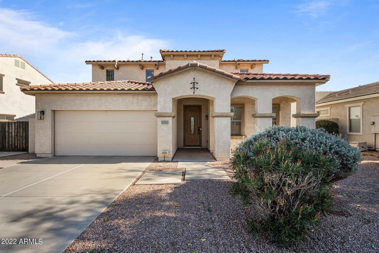 6717 S Goldfinch Dr., Gilbert, AZ 85297