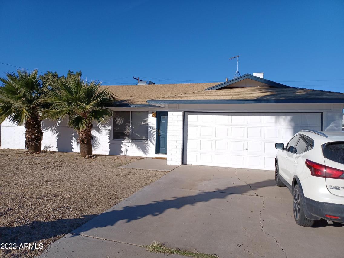22 W Geneva Dr., Tempe, AZ 85282