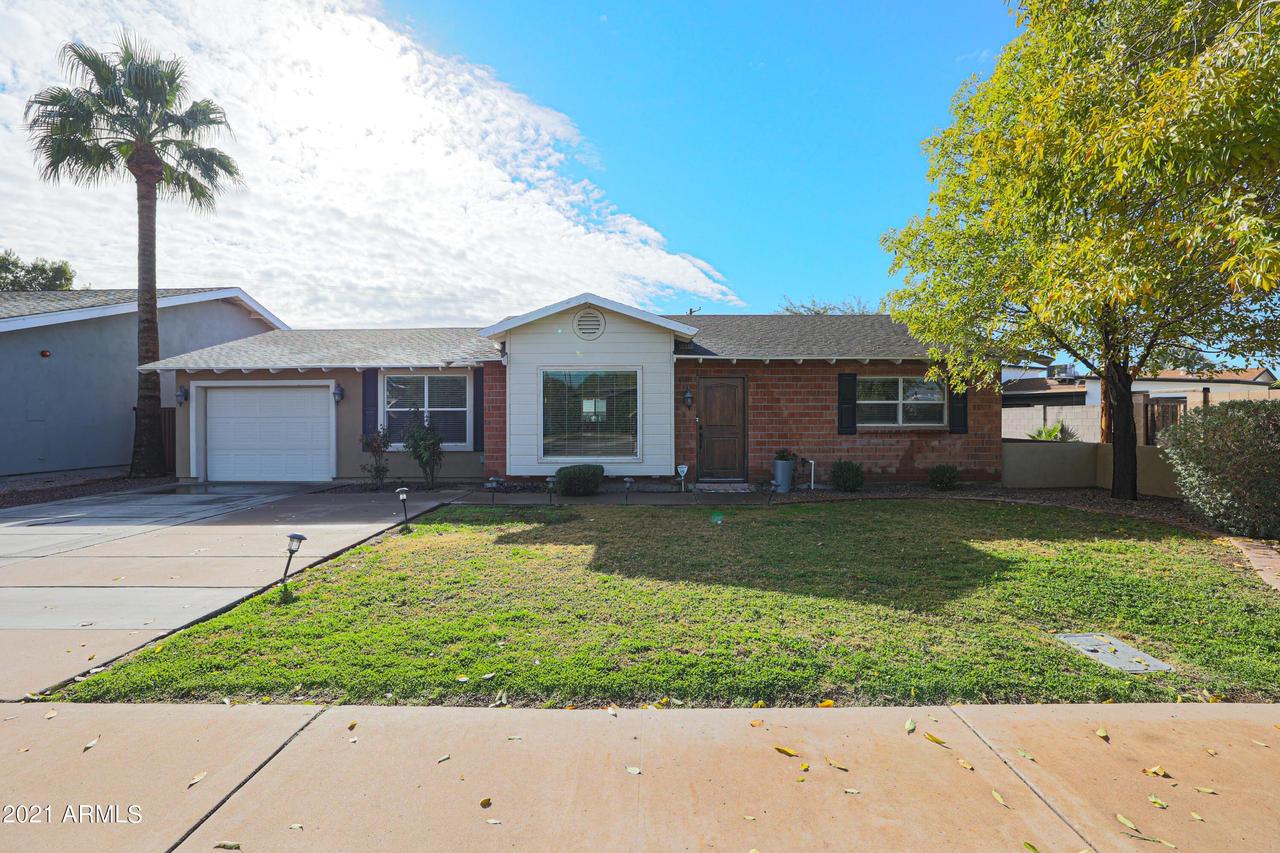 8535 E Earll Dr., Scottsdale, AZ 85251