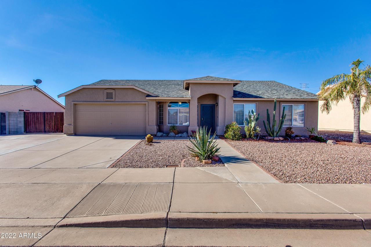 922 N 94th St., Mesa, AZ 85207